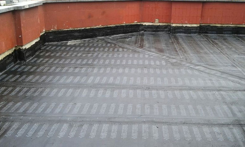 impermeabilizacion-con-tela-asfaltica-de-tejados-y-cubiertas en